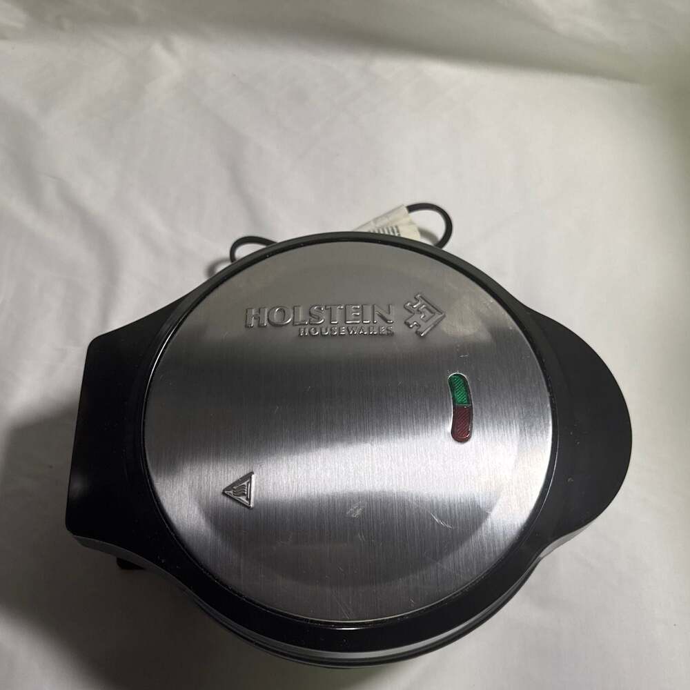 Omelette Maker - Holstein Housewares
Non-Stick Electric